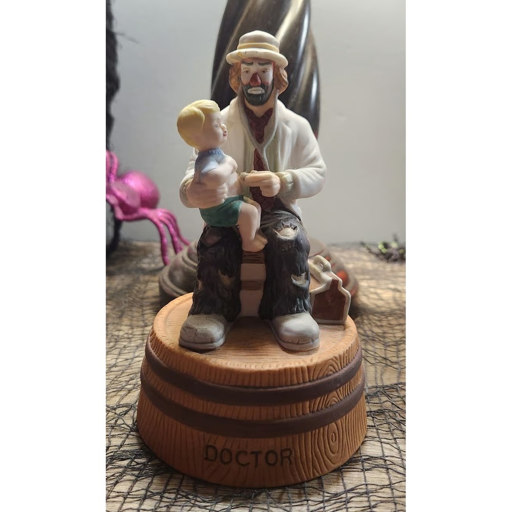 Emmett Kelly Jr Weary Willie Doctor Musical Figurine Flambro Porcelain Music Box
